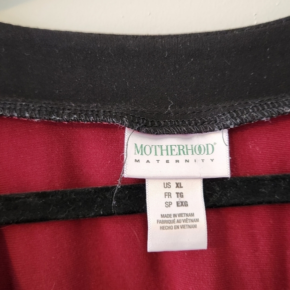 Motherhood Maternity Burgundy Wrap Front Long Sleeve Stretchy Knit Top size XL - Picture 3 of 3